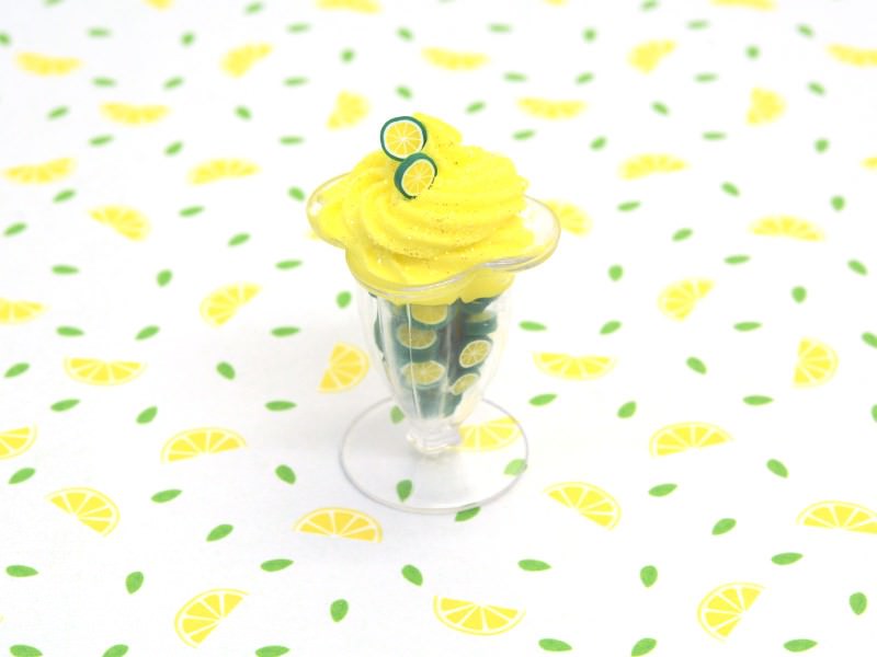 Voir le tuto Coupe glacée et citrons verts Coupe glacée et citrons verts