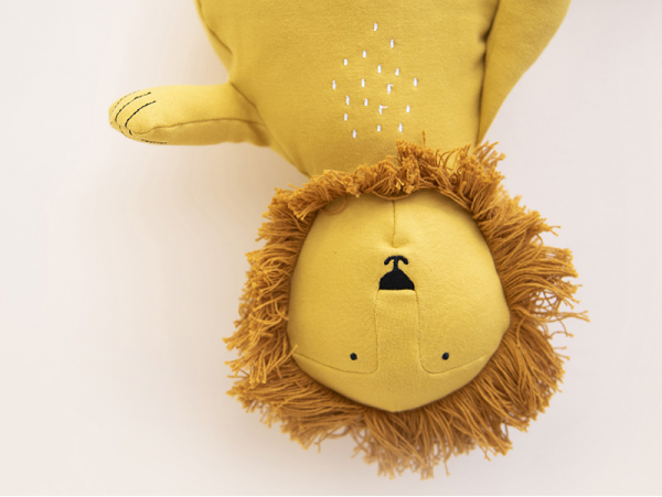 Acheter Peluche - Mr. Lion - 24,99 € en ligne sur La Petite Epicerie - Loisirs créatifs