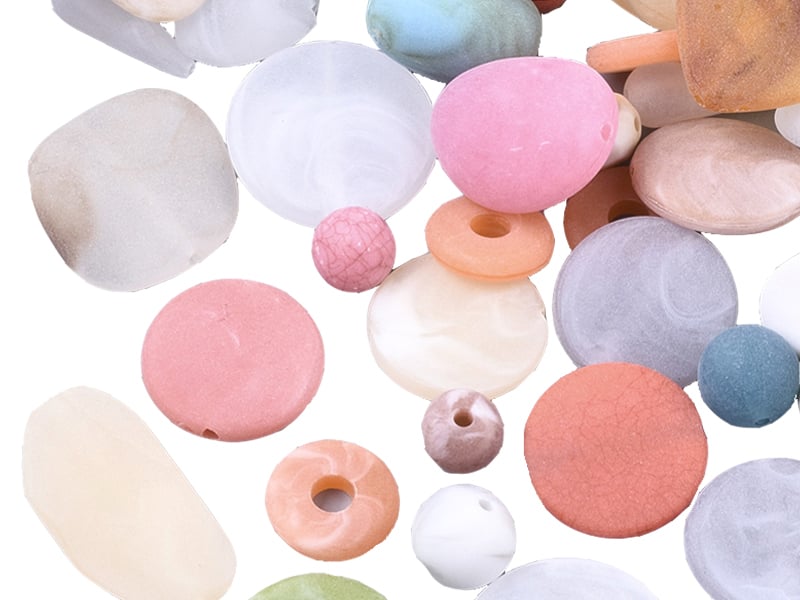 Acheter Lot de 50 perles en acrylique mat - Formes mixtes - Multicolore - 5,99 € en ligne sur La Petite Epicerie - Loisirs cr...