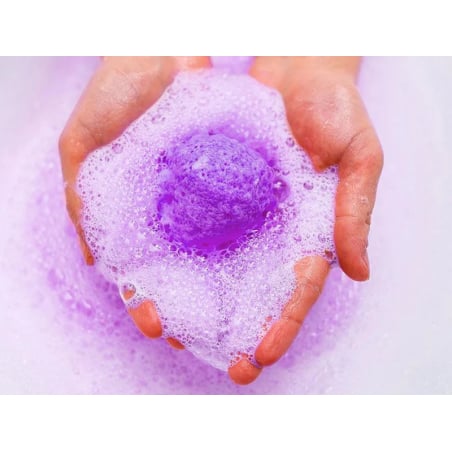 Acheter Crumble de bain pétillant aux raisins Bubble T Cosmetics - 4,49 € en ligne sur La Petite Epicerie - Loisirs créatifs