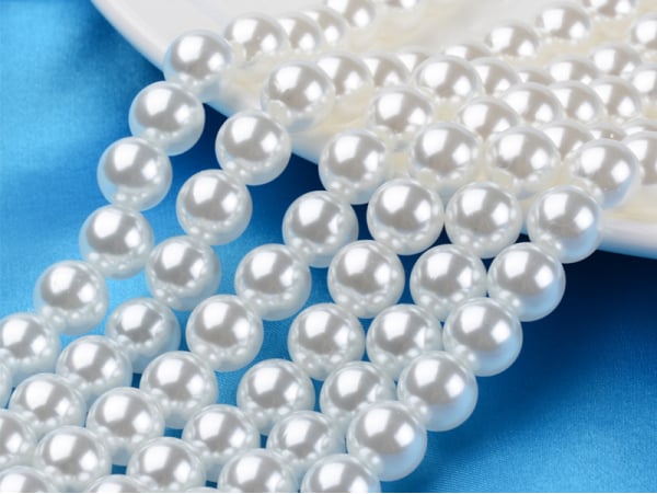 Acheter Lot de 50 perles rondes en plastique - Blanc - 3,59 € en ligne sur La Petite Epicerie - Loisirs créatifs