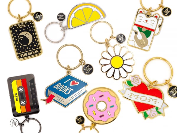 Acheter Porte-clés fleur pâquerette Daisy en émail - 16,99 € en ligne sur La Petite Epicerie - Loisirs créatifs