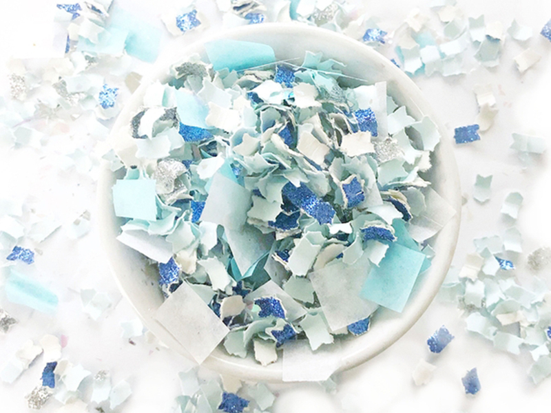 Acheter Mélange de confettis Frost - Tons blanc, bleu - 9,99 € en ligne sur La Petite Epicerie - Loisirs créatifs