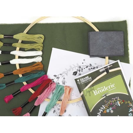 Acheter Kit de broderie décorative - Végétal - 24,99 € en ligne sur La Petite Epicerie - Loisirs créatifs