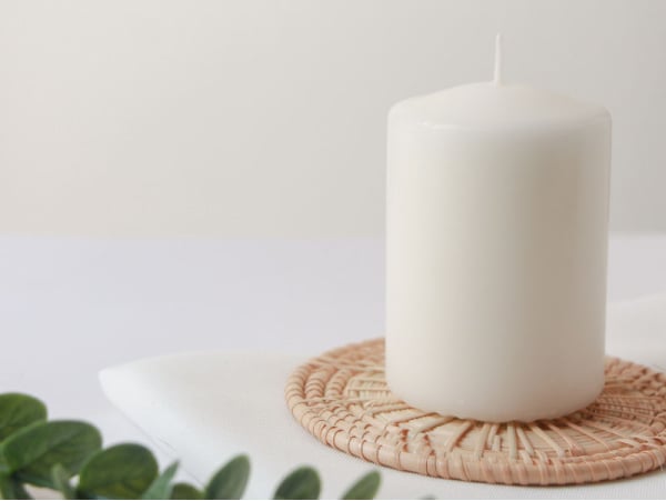 Créer vos bougies avec la cire de paraffine 500 grammes de Reschimica