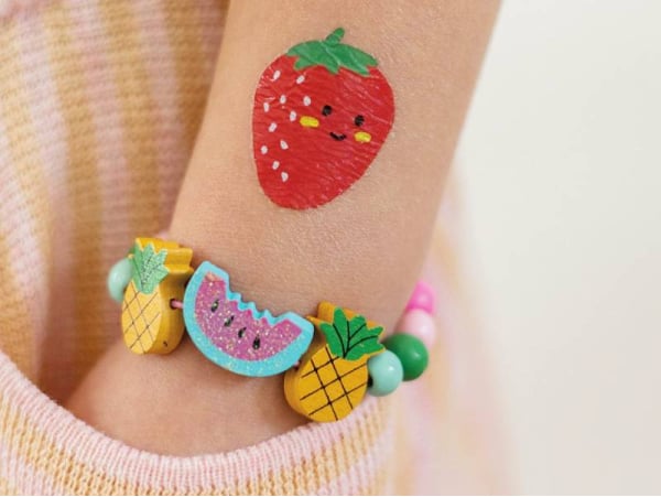 Offrez ce superbe kit bijou pour enfant sur le thème des fruits !