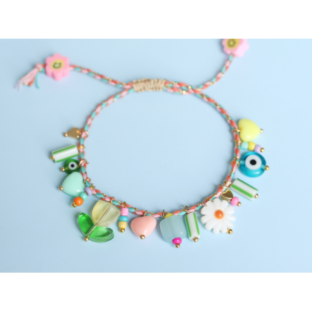 Bracelet fantaisie avec des breloques fleuris fun et colorés