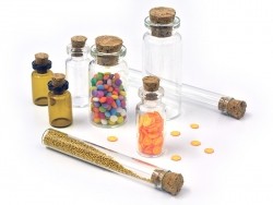 Acheter Kit de 8 fioles en verre - 6,50 € en ligne sur La Petite Epicerie - Loisirs créatifs