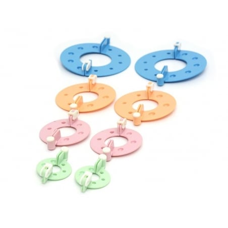 Acheter Set de 4 pompom maker - appareils à pompons - 7,99 € en ligne sur La Petite Epicerie - Loisirs créatifs