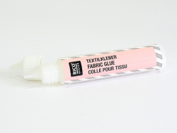 Acheter Colle pour tissus - 30 g - 4,99 € en ligne sur La Petite Epicerie - Loisirs créatifs