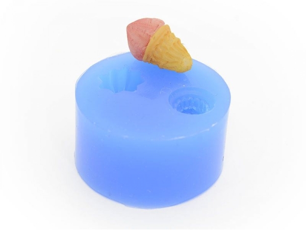 Acheter Moule en silicone - glace gourmande - 3,90 € en ligne sur La Petite Epicerie - Loisirs créatifs