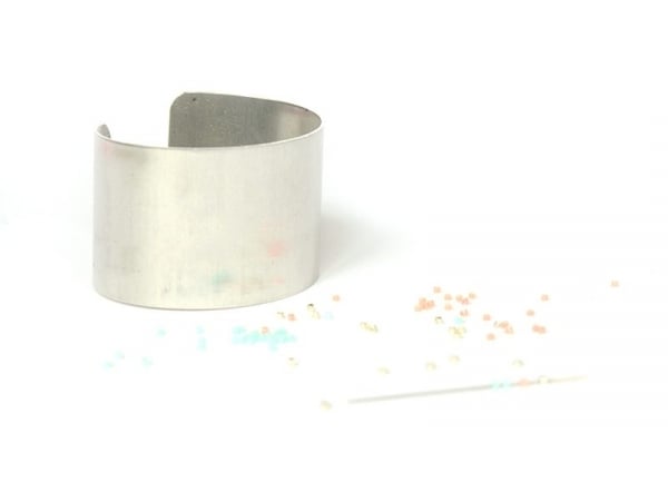 Acheter Bracelet manchette en aluminium - 3,8 cm - 3,25 € en ligne sur La Petite Epicerie - Loisirs créatifs