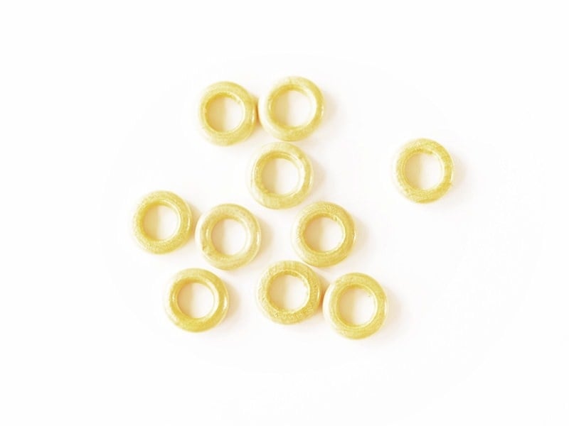 Acheter 10 perles en bois - Anneau 4 mm - 2,69 € en ligne sur La Petite Epicerie - Loisirs créatifs