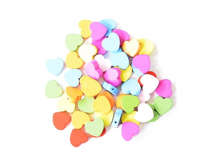 Acheter 50 perles coeur en bois vernis - 18 mm - 4,15 € en ligne sur La Petite Epicerie - Loisirs créatifs