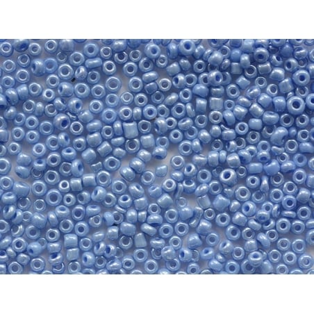 Acheter Tube de 350 perles de rocailles opaques nacrées - bleu moyen - 0,99 € en ligne sur La Petite Epicerie - Loisirs créatifs