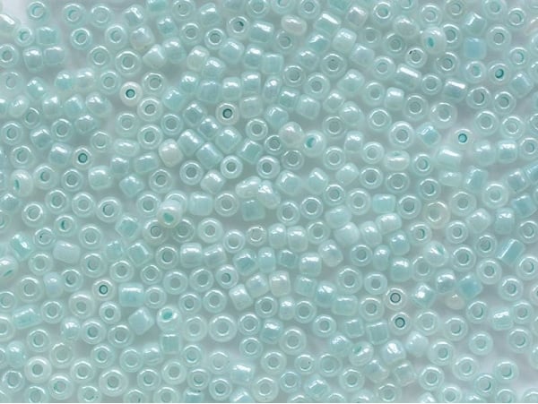 Acheter Tube de 350 perles ceylons - turquoise - 0,99 € en ligne sur La Petite Epicerie - Loisirs créatifs