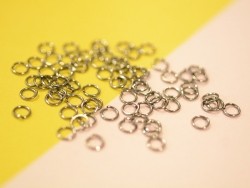 Acheter 100 anneaux couleur argenté - 5 mm - 0,29 € en ligne sur La Petite Epicerie - Loisirs créatifs