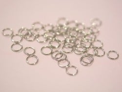 Acheter 100 anneaux couleur argenté - 7 mm - 0,69 € en ligne sur La Petite Epicerie - Loisirs créatifs