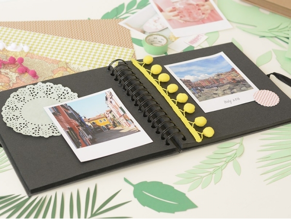 Acheter Petit album scrapbooking - carton noir - 15,90 € en ligne sur La Petite Epicerie - Loisirs créatifs