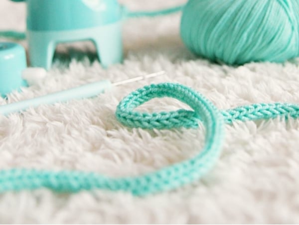 Tricotin avec crochet et laine - SES creative