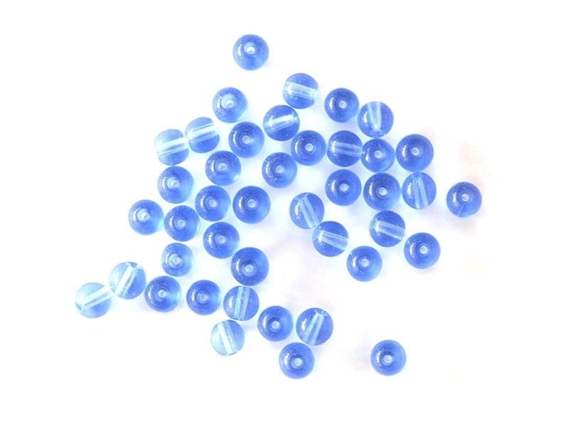 Acheter 50 perles en verre rondes 4 mm - bleu moyen - 0,99 € en ligne sur La Petite Epicerie - Loisirs créatifs