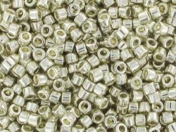 Acheter Miyuki delicas 11/0 - argenté 35 - 3,90 € en ligne sur La Petite Epicerie - 100% Loisirs créatifs