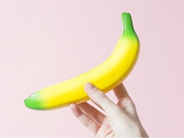 Acheter Squishy banane - anti stress - 9,99 € en ligne sur La Petite Epicerie - Loisirs créatifs