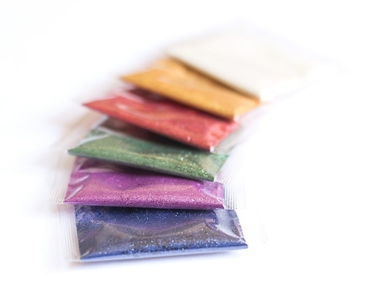 Acheter Lot de 6 sachets de poudres de paillettes - couleurs variées - 2,99 € en ligne sur La Petite Epicerie - Loisirs créatifs