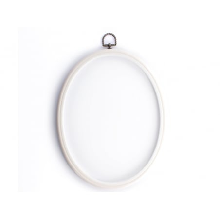 Acheter Tambour à broder ovale blanc - 25x20 cm - 9,99 € en ligne sur La Petite Epicerie - Loisirs créatifs