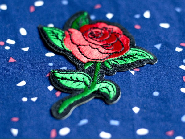 Acheter Écusson thermocollant - Rose style tattoo - 2,99 € en ligne sur La Petite Epicerie - Loisirs créatifs