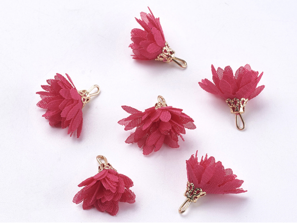 Acheter Pendentif fleur pompon en organza - rose framboise - 0,49 € en ligne sur La Petite Epicerie - Loisirs créatifs