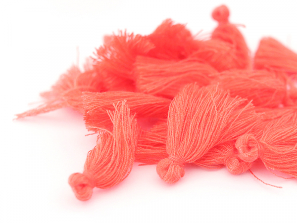 Acheter Pompon en coton - rose corail - 0,49 € en ligne sur La Petite Epicerie - Loisirs créatifs