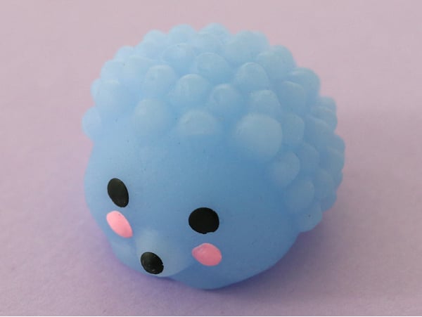Acheter Mini squishy hérisson bleu - anti stress - 2,99 € en ligne sur La Petite Epicerie - Loisirs créatifs