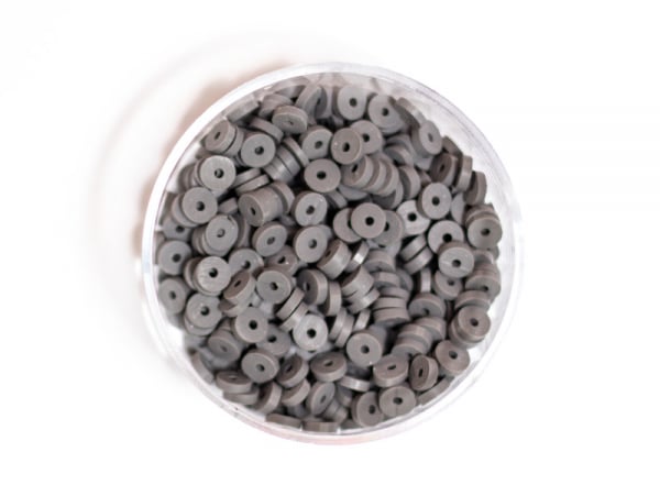 Acheter Boite de perles rondelles heishi 3 mm - gris - 2,59 € en ligne sur La Petite Epicerie - Loisirs créatifs