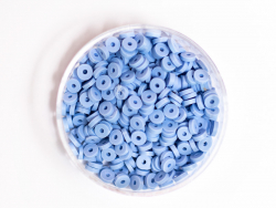 Acheter Boite de perles rondelles heishi 3 mm - bleu pastel - 1,99 € en ligne sur La Petite Epicerie - Loisirs créatifs