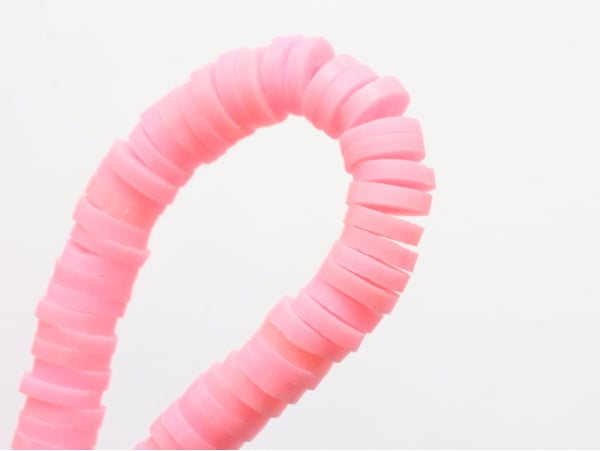Acheter Boite de perles rondelles heishi 6 mm - rose pastel - 2,59 € en ligne sur La Petite Epicerie - Loisirs créatifs