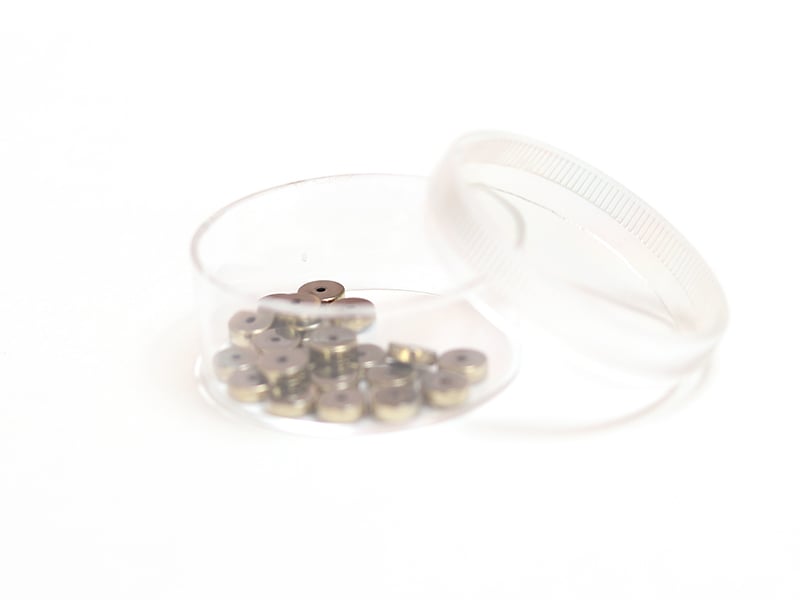 Acheter Boite de 20 perles rondelles dorées antiques heishi en hématite - 6 mm - 3,99 € en ligne sur La Petite Epicerie - Loi...