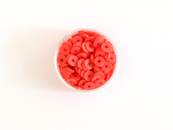 Acheter Boite de perles rondelles heishi 6 mm - rouge - 2,59 € en ligne sur La Petite Epicerie - Loisirs créatifs