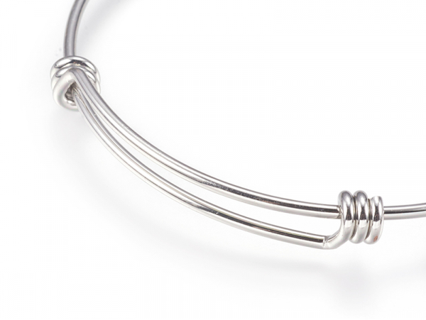Acheter Support de bracelet rigide - bracelet torque / jonc - taille ajustable - argenté - 3,19 € en ligne sur La Petite Epic...