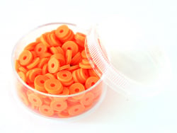 Acheter Boite de perles rondelles heishi 6 mm - orange fluo - 1,99 € en ligne sur La Petite Epicerie - Loisirs créatifs