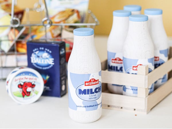 Acheter Bouteille de lait - jouet en bois pour dinette - 3,99 € en ligne sur La Petite Epicerie - Loisirs créatifs