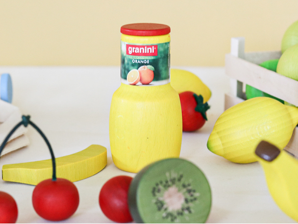 Acheter Demi kiwi - jouet fruit en bois pour dinette - 1,99 € en ligne sur La Petite Epicerie - Loisirs créatifs