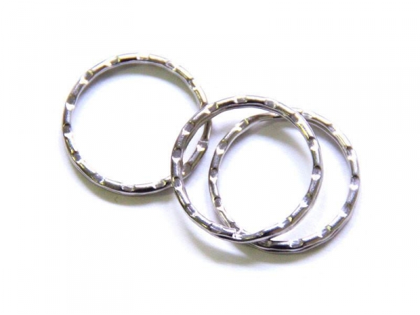 1 keyring - fluted 1 keyring - fluted