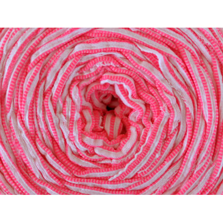 Acheter Grande bobine de fil trapilho - rayures horizontales roses fluo et blanches - 7,90 € en ligne sur La Petite Epicerie ...