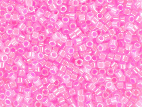 Acheter Miyuki Delicas 11/0 - Ceylon dark cotton candy pink DB-246 - 1,99 € en ligne sur La Petite Epicerie - Loisirs créatifs