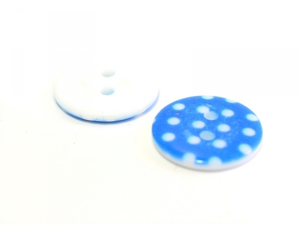 Acheter Bouton plastique rond 18 mm - bleu à pois blanc - 0,49 € en ligne sur La Petite Epicerie - Loisirs créatifs