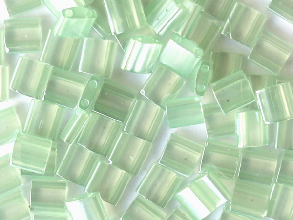 Acheter Perles Tila Bead 5 mm - Seafoam Green Luster TL370 - 3,19 € en ligne sur La Petite Epicerie - Loisirs créatifs