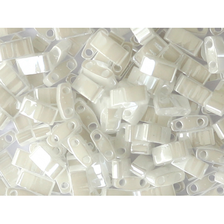 Acheter Perles Half Tila 2,3 mm - White Pearl TLH420 - 3,39 € en ligne sur La Petite Epicerie - Loisirs créatifs