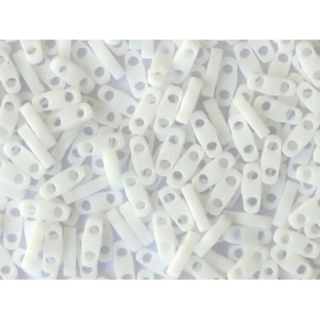 Acheter Perles 1,2 mm Quarter Tila - Matte Opaque White QTL402F - 3,49 € en ligne sur La Petite Epicerie - Loisirs créatifs