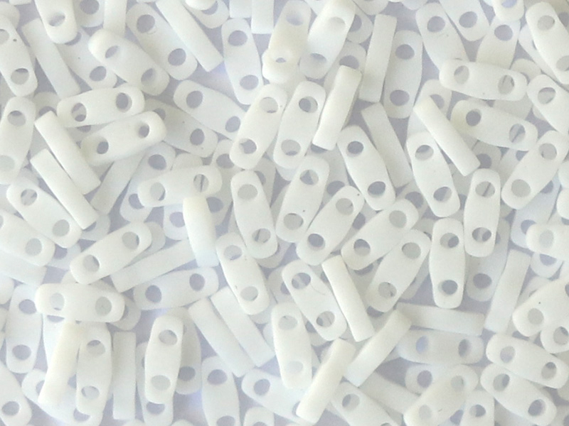 Acheter Perles 1,2 mm Quarter Tila - Matte Opaque White QTL402F - 3,49 € en ligne sur La Petite Epicerie - Loisirs créatifs